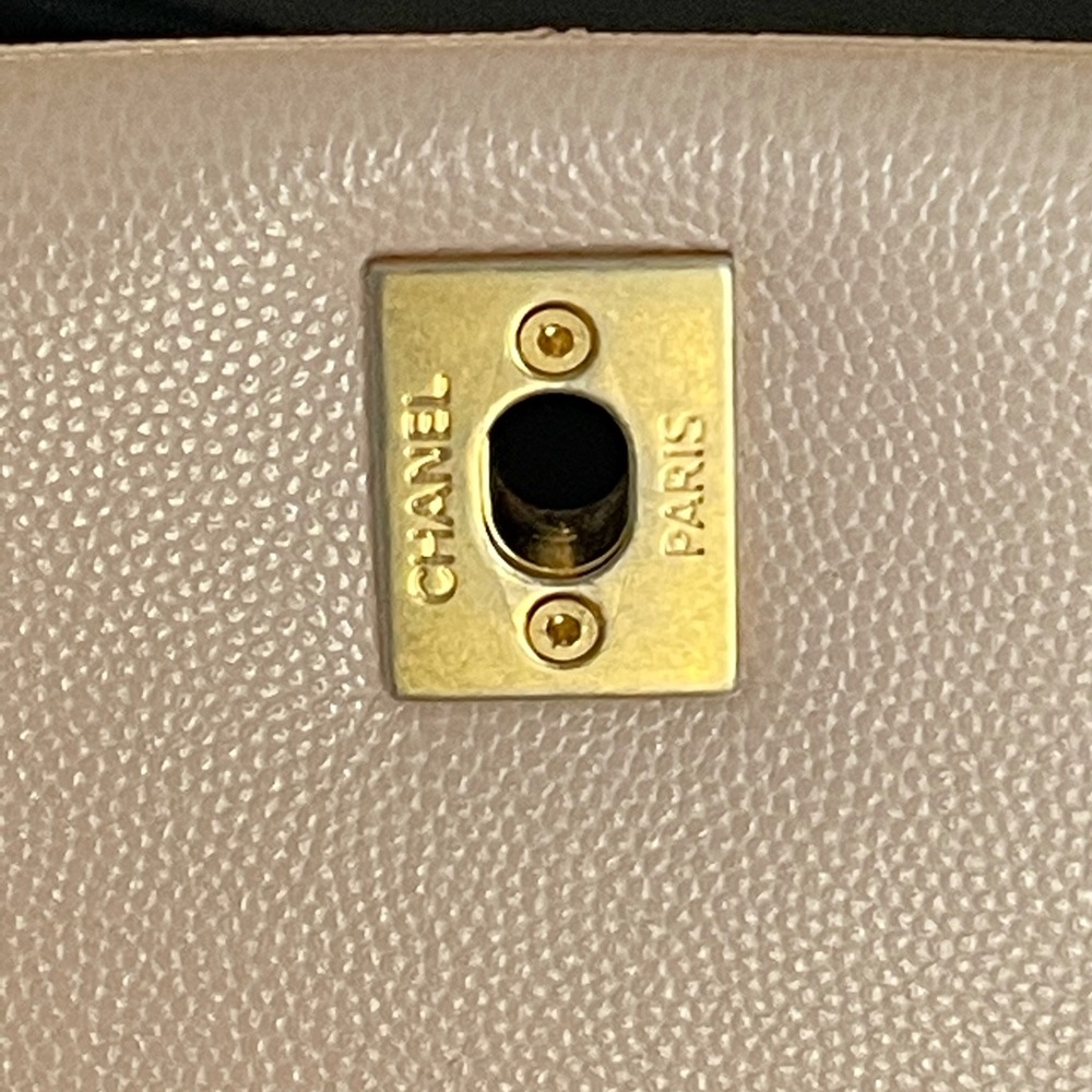 ‼️SOLD‼️Chanel 20A Fashion Therapy Medium Flap - Picture 11 of 13